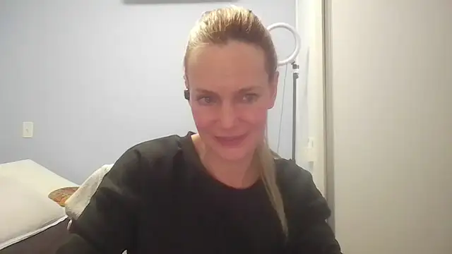 Snapshot of Annylove1 chatting on 12, 7, 2026 Annylove1 online show from 12, 7, 2026