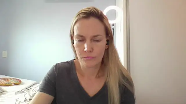 Annylove1 online show from 12, 2, 2026