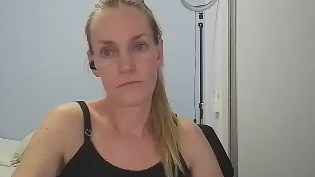 Annylove1 online show from 18, 2, 2026