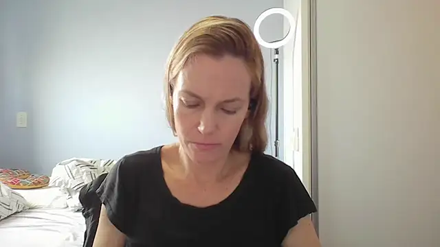 Annylove1 online show from 5, 3, 2026