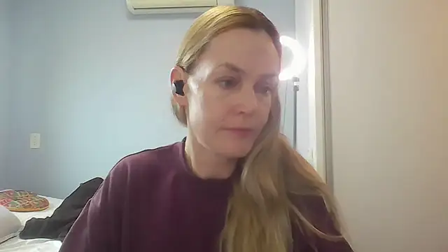 Snapshot of Annylove1 chatting on 9, 7, 2026 Annylove1 online show from 9, 7, 2026