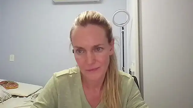 Annylove1 online show from 28, 2, 2026