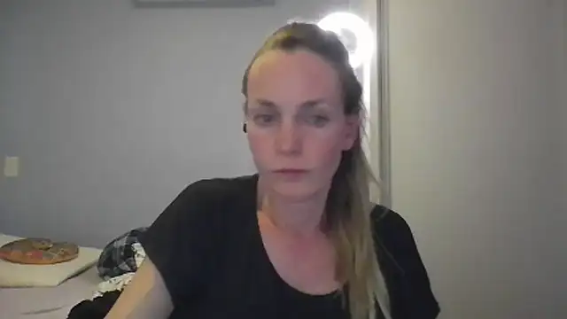 Annylove1 online show from 19, 12, 2025