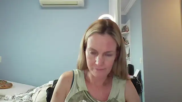 Annylove1 online show from 9, 2, 2026