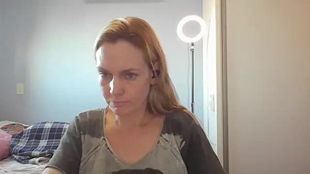 Snapshot of Annylove1 chatting on 21, 4, 2026 Annylove1 online show from 21, 4, 2026
