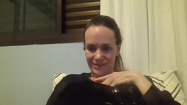 Annylove1 online show from 1, 10, 2025