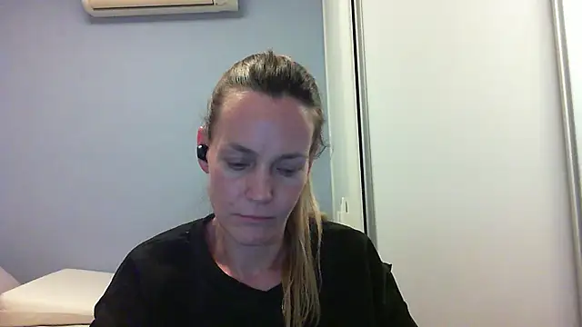 Annylove1 online show from 8, 10, 2025