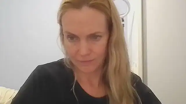 Snapshot of Annylove1 chatting on 22, 5, 2026 Annylove1 online show from 22, 5, 2026