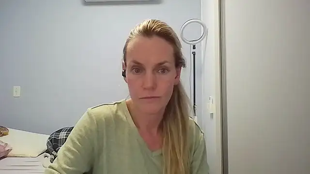 Annylove1 online show from 14, 4, 2026