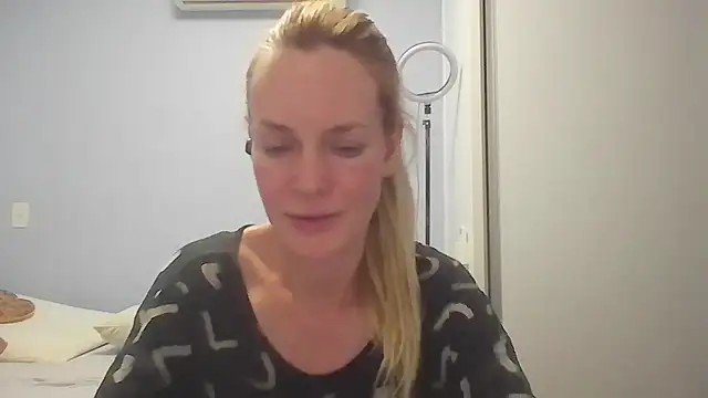 Snapshot of Annylove1 chatting on 10, 5, 2026 Annylove1 online show from 10, 5, 2026