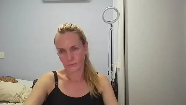 Annylove1 online show from 16, 2, 2026