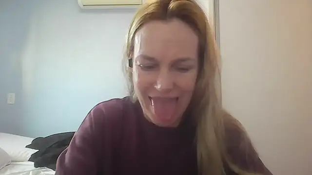 Snapshot of Annylove1 chatting on 14, 7, 2026 Annylove1 online show from 14, 7, 2026