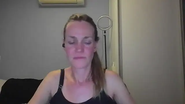 Annylove1 online show from 1, 12, 2025