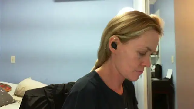 Annylove1 online show from 7, 4, 2026