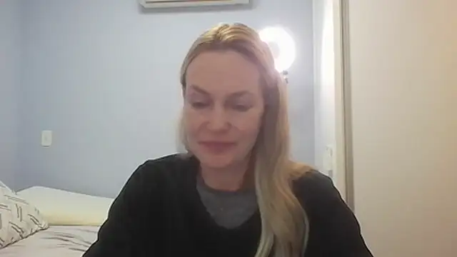 Snapshot of Annylove1 chatting on 7, 7, 2026 Annylove1 online show from 7, 7, 2026
