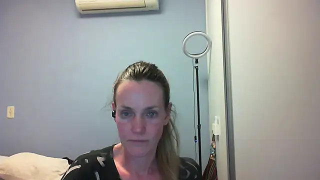 Annylove1 online show from 27, 10, 2025