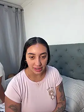 Snapshot of Hannahoff chatting on 24, 5, 2026 Hannahoff online show from 24, 5, 2026