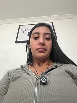 Snapshot of Hannahoff chatting on 21, 5, 2026 Hannahoff online show from 21, 5, 2026