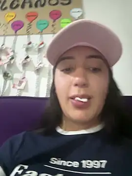 Hannahoff online show from 8, 3, 2025