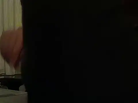 Snapshot of ALPHANDRE chatting on 6, 4, 2026 ALPHANDRE online show from 6, 4, 2026