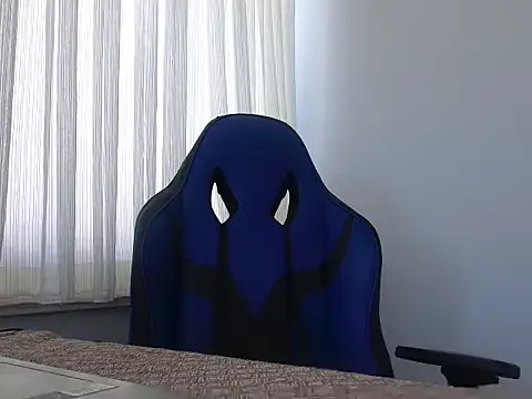 Snapshot of ALPHANDRE chatting on 12, 4, 2026 ALPHANDRE online show from 12, 4, 2026