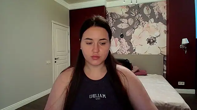 Roxie Bradley online show from 23, 9, 2025