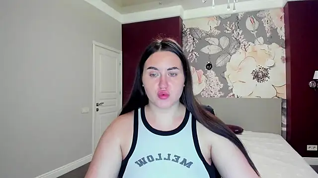 Roxie Bradley online show from 17, 10, 2025