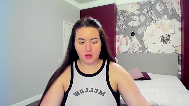 Roxie Bradley online show from 20, 10, 2025