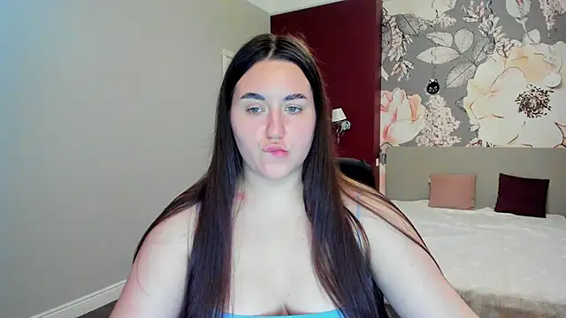 Roxie Bradley online show from 18, 11, 2025