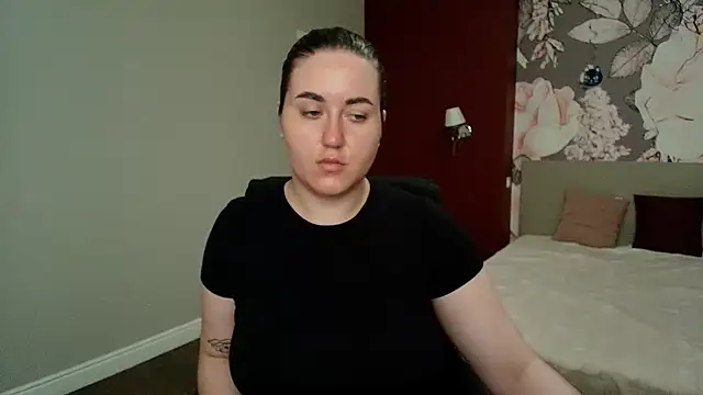 Roxie Bradley online show from 13, 5, 2026