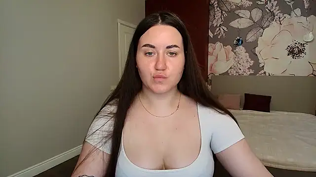 Roxie Bradley online show from 4, 6, 2026