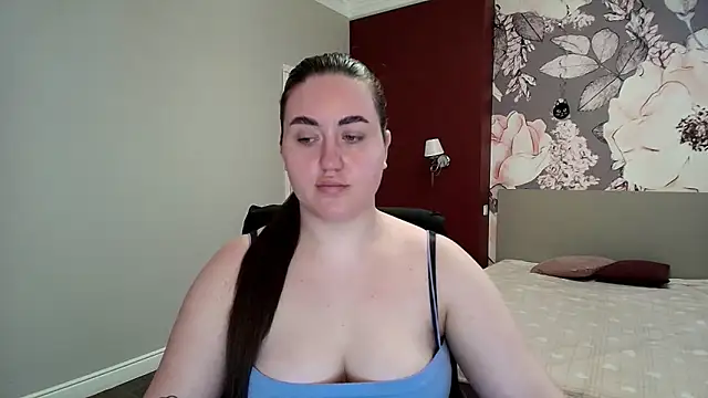 Roxie Bradley online show from 24, 3, 2026