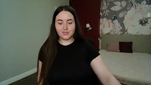 Roxie Bradley online show from 11, 5, 2026