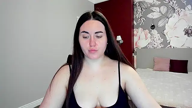 Roxie Bradley online show from 11, 3, 2026