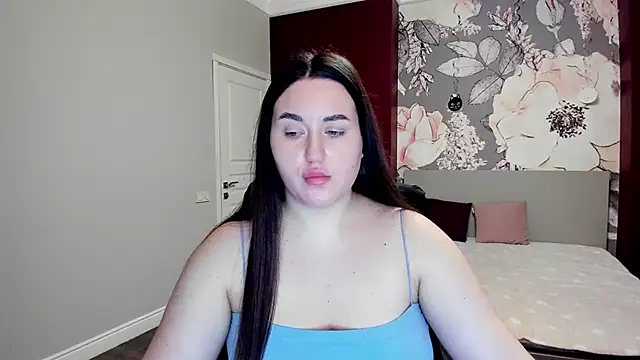 Roxie Bradley online show from 6, 2, 2026