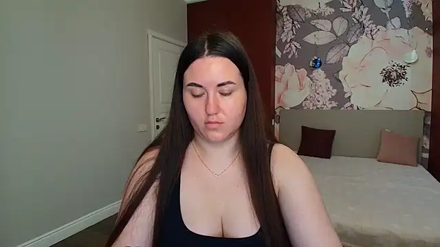 Roxie Bradley online show from 5, 6, 2026