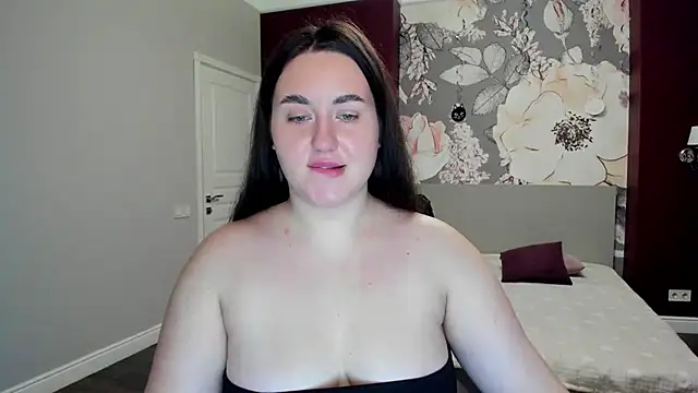 Roxie Bradley online show from 29, 11, 2025