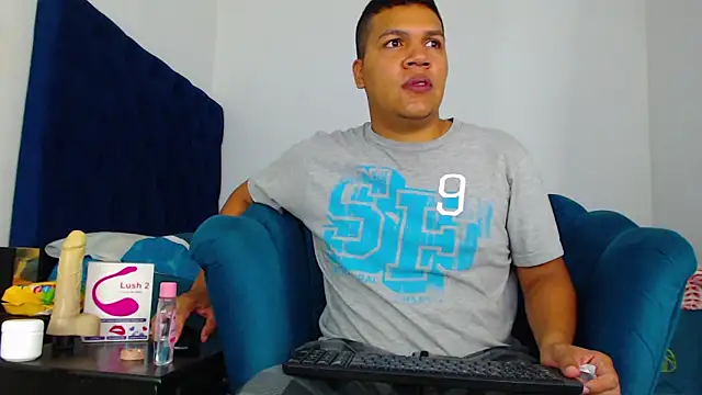 StevanHouston online show from 15, 2, 2025