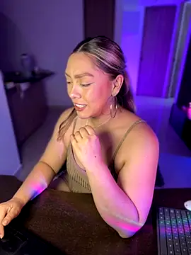 Im sophiie online show from 9, 9, 2025