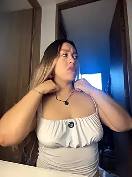 Snapshot of Im_sophiie chatting on 21, 6, 2026 Im sophiie online show from 21, 6, 2026