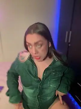 Im sophiie online show from 23, 2, 2025