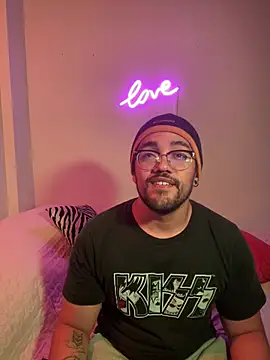 Im sophiie online show from 21, 2, 2025