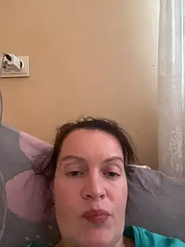 Snapshot of LoveNBloom chatting on 10, 7, 2026 LoveNBloom online show from 10, 7, 2026