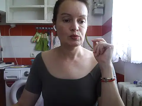 Snapshot of LoveNBloom chatting on 18, 7, 2026 LoveNBloom online show from 18, 7, 2026