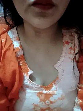 Scholl girl143 online show from 8, 5, 2026