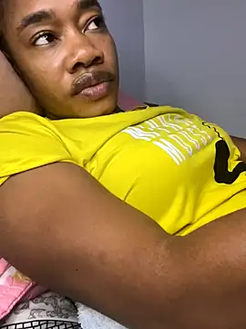  yisela  online show from 28, 9, 2025