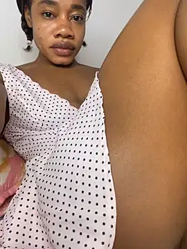 Snapshot of _yisela_ chatting on 25, 6, 2026 yisela online show from 25, 6, 2026