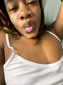  yisela  online show from 9, 11, 2025