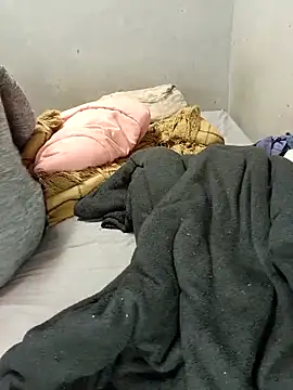 BeejayLoverxx online show from 15, 9, 2025