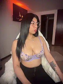 Miaparkerss  online show from 1, 3, 2026